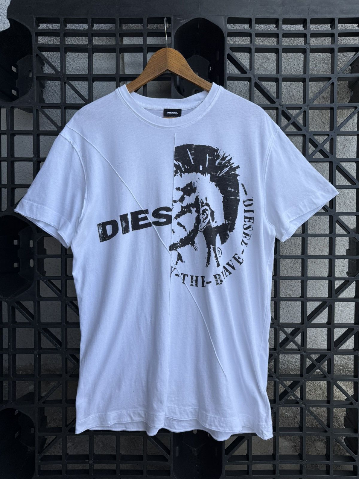 Diesel Diesel Trojan Patches Pinholes Graphic Tee Size US XL / EU 56 / 4 - 1 Thumbnail