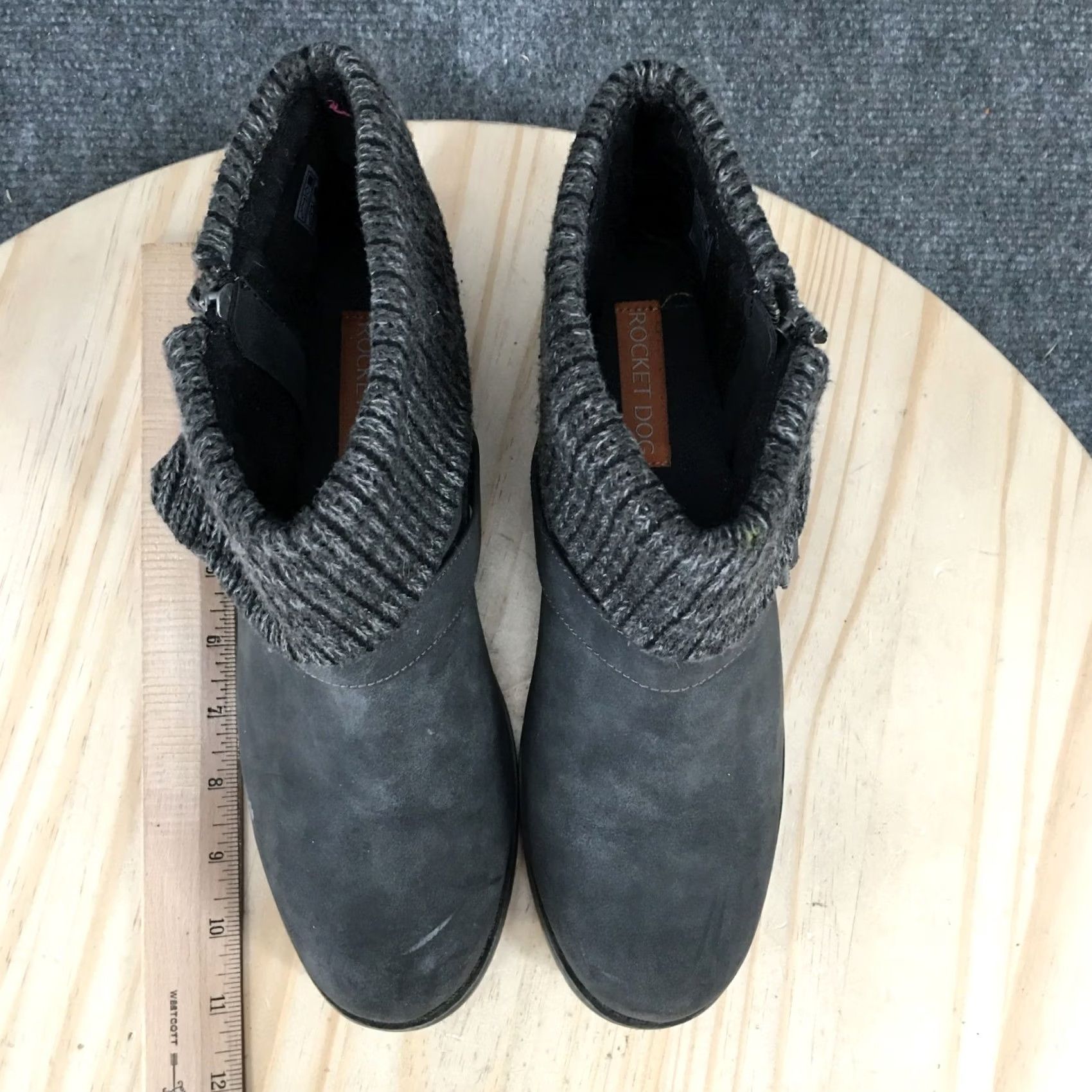 Vintage Rocket Dog Boots Womens 10 Gray Bentley Ankle Booties Knit Buckle Cuffed Sweater Boots Size L / US 10 / IT 46 - 5 Thumbnail