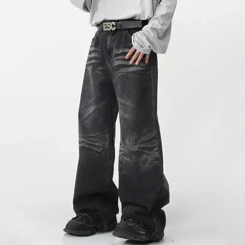 Japanese Brand Classic loose fitting boot shaped jeans Size US 32 / EU 48 - 1 Thumbnail