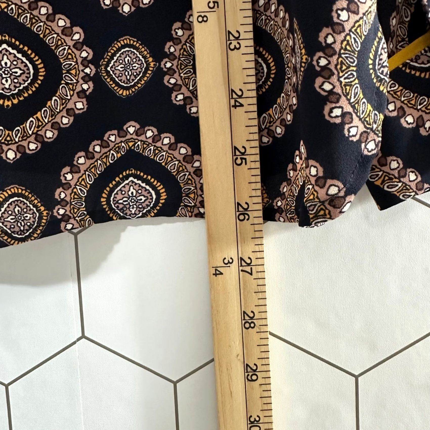 Loft LOFT Womens Navy Blue Medallion Print Long Sleeve Blouse Mustard Size Small Size S / US 4 / IT 40 - 5 Thumbnail