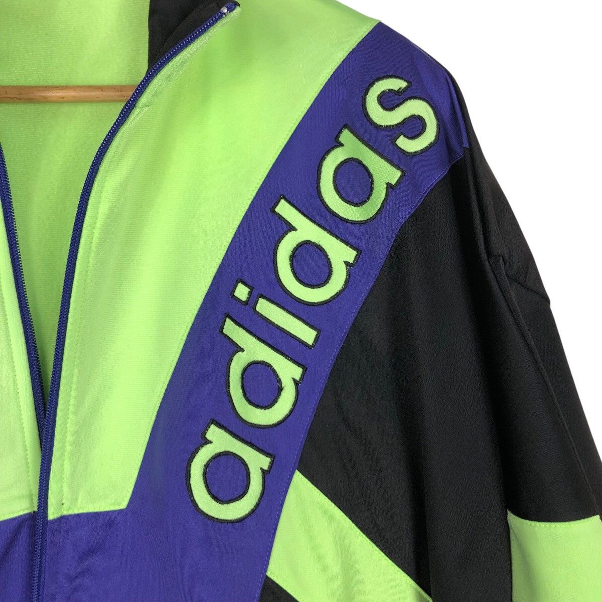 Adidas Adidas Vintage Jacket 90s Japan Production Medium Size US M / EU 48-50 / 2 - 14 Thumbnail
