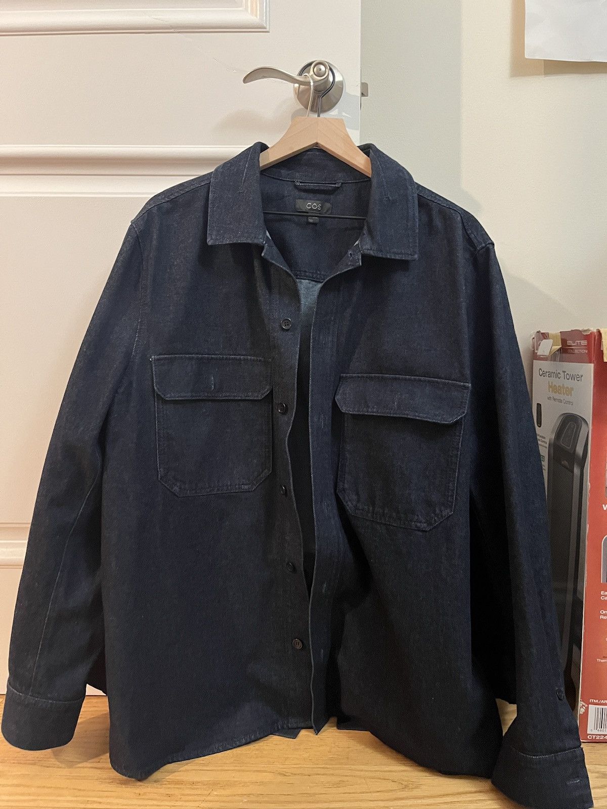 Cos Denim shirts Size US L / EU 52-54 / 3 - 1 Thumbnail