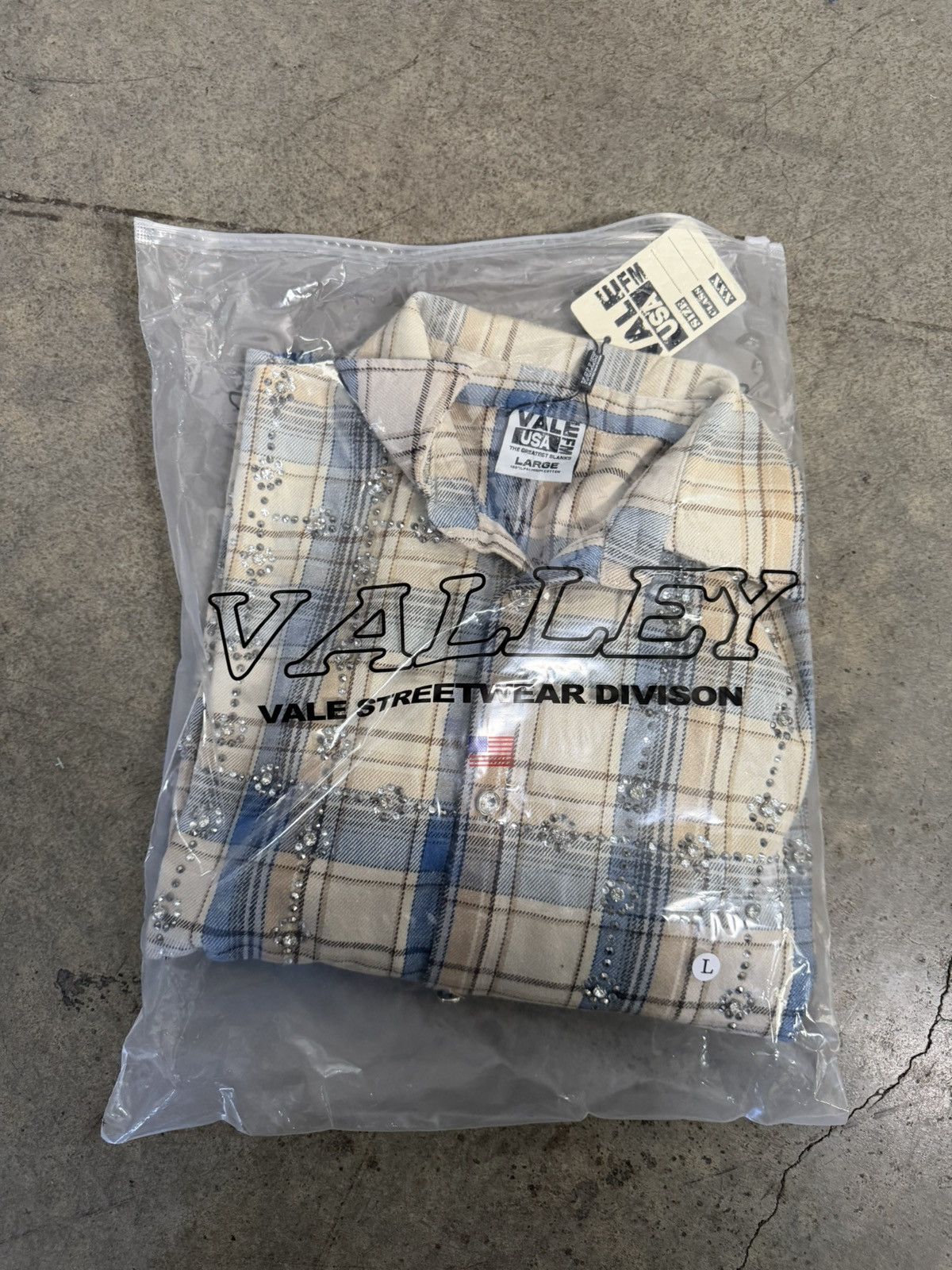 Vale Vale Forever Skyfall Flannel 'Cream/Blue’ Size US L / EU 52-54 / 3 - 9 Thumbnail