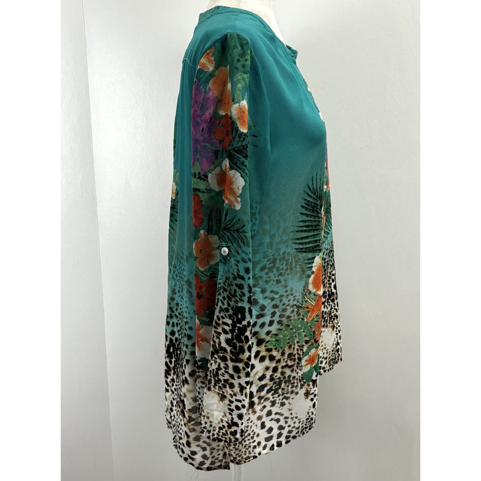 Soft Surroundings Soft Surroundings Floral Sheer Blouse Top Animal Print Tunic M Multicolor Women Long Sleeve Shirt Blouse Tunic Size M / US 6-8 / IT 42-44 - 4 Thumbnail