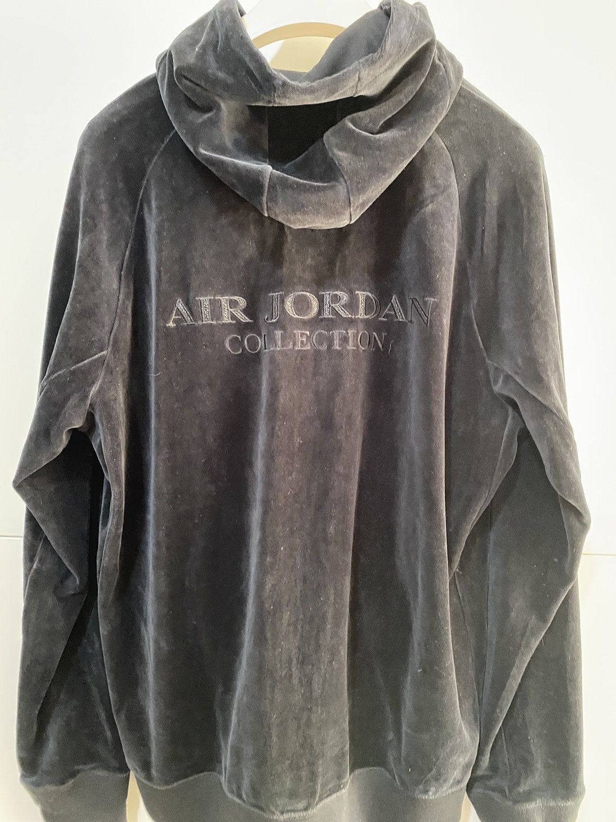 Jordan Brand Jordan X OVO Velour Tracksuit Sweatshirt, XL, black used, Size US XL / EU 56 / 4 - 9 Thumbnail