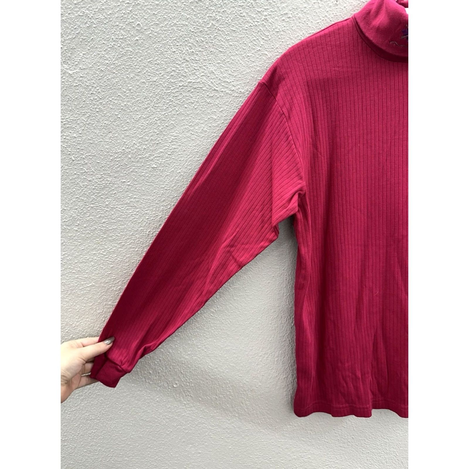 Pinko Northern Isles Portraits Womens Turtleneck Size Small Pink Holiday Detail Shirt Womens Regular 100% Cotton Knit Embroidered Long Sleeve Vintage: No Size S / US 4 / IT 40 - 3 Thumbnail