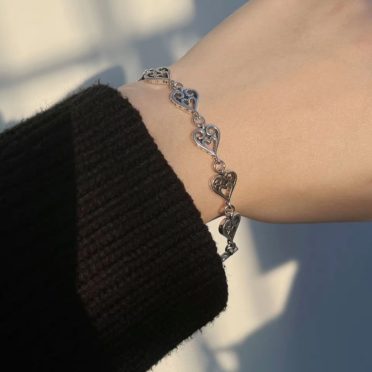 Jewelry Love Heart Chain Bracelet Size ONE SIZE - 3 Thumbnail