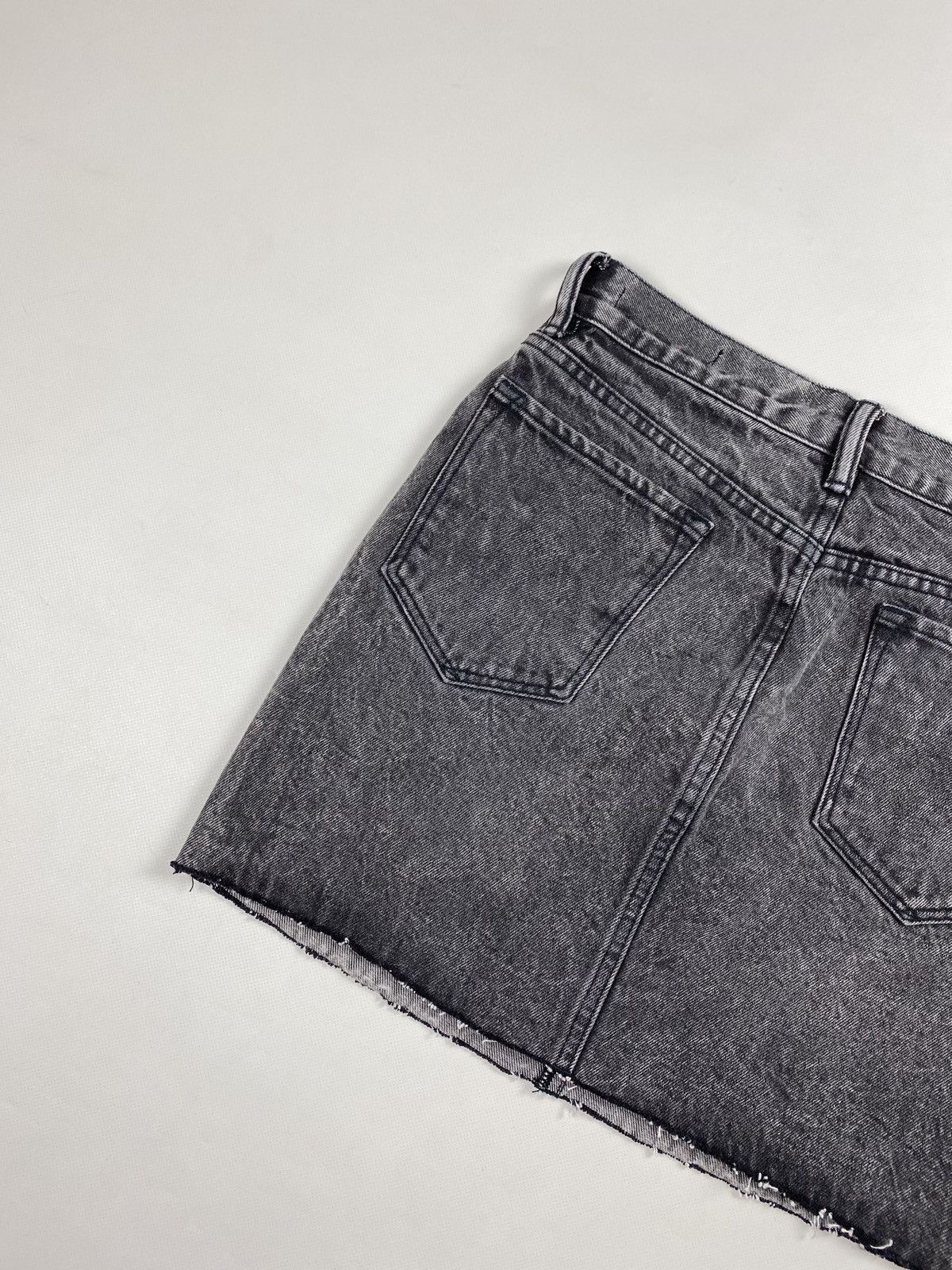 Allsaints Allsaints Betty Denim Mini ladies distressed skirt Size 27" / US 4 / IT 40 - 21 Thumbnail