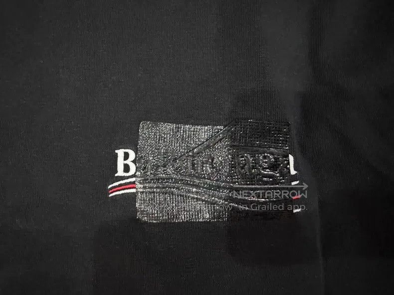 Balenciaga Balenciaga Solid Color Logo Print Concealed Round Neck Sho Size US XS / EU 42 / 0 - 2 Thumbnail