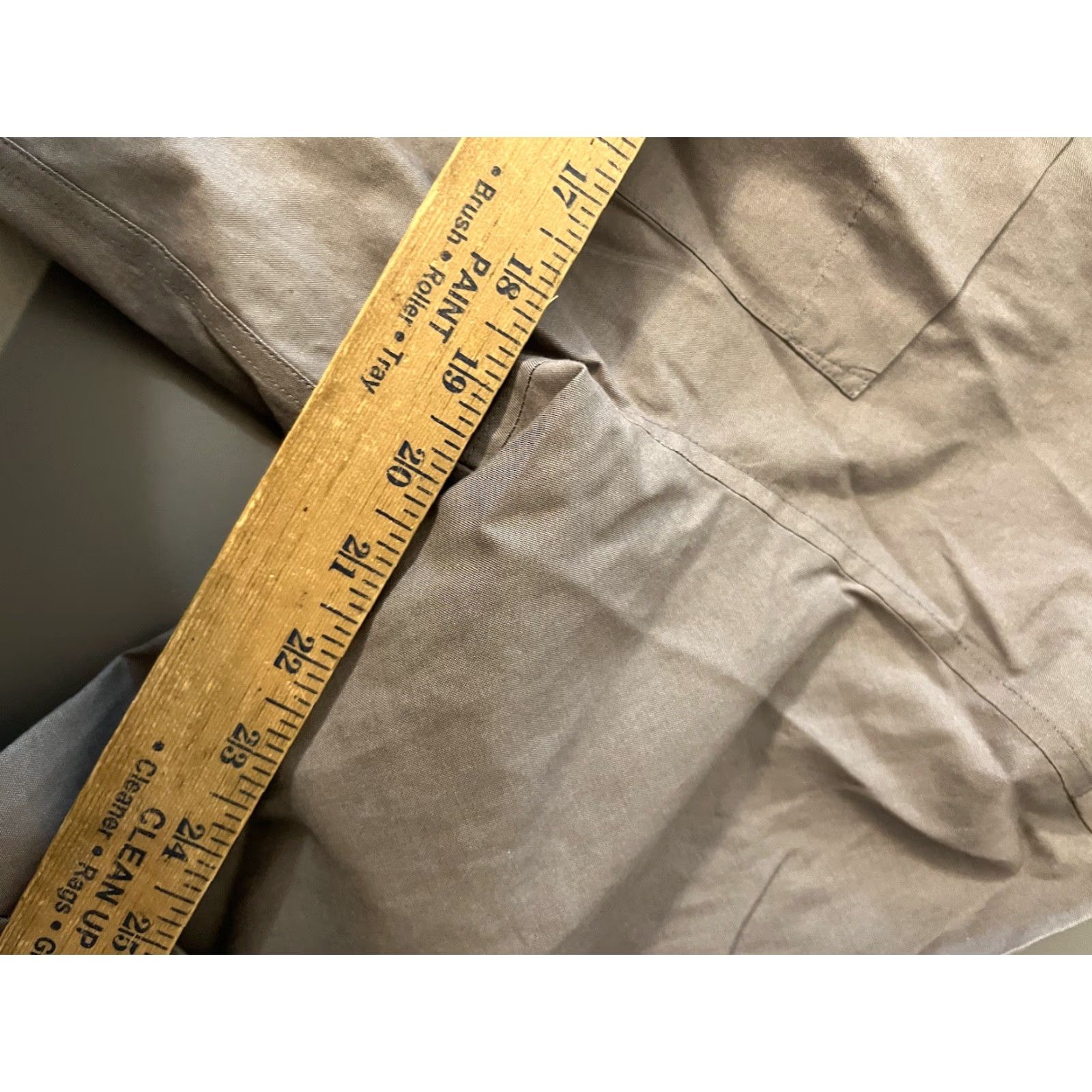 Eddie Bauer Eddie Bauer Button-Up Shirt Mens size M Gray Wrinkle Free Relaxed Fit Casual Workwear Size US M / EU 48-50 / 2 - 5 Thumbnail
