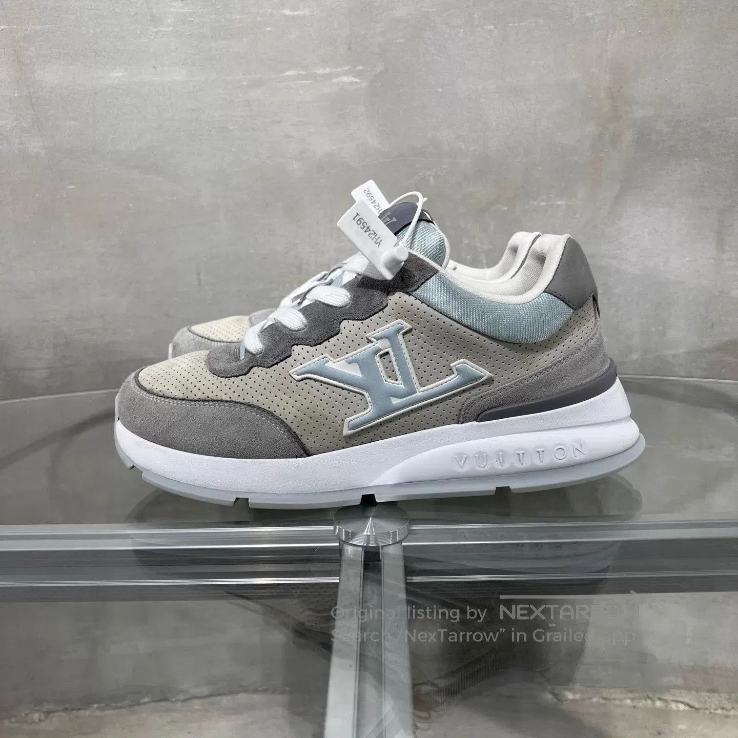 Louis Vuitton Gray Low-Top Sneakers Size 8. Size US 8 / EU 41 - 3 Thumbnail