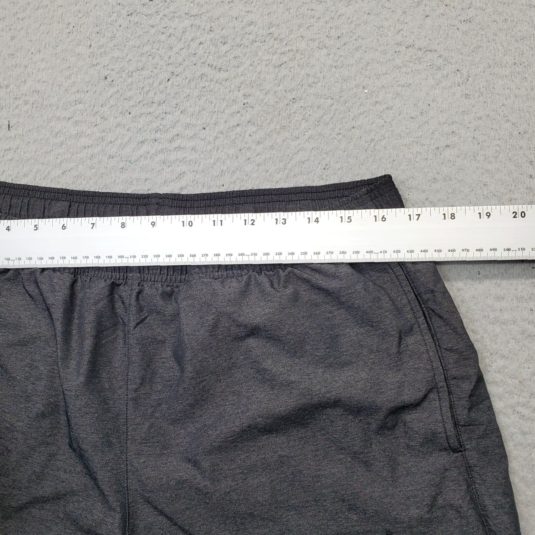 Rhone Rhone Mens Running Shorts Gray Stretch Elastic Waist Pull On L Size US 33 - 5 Thumbnail