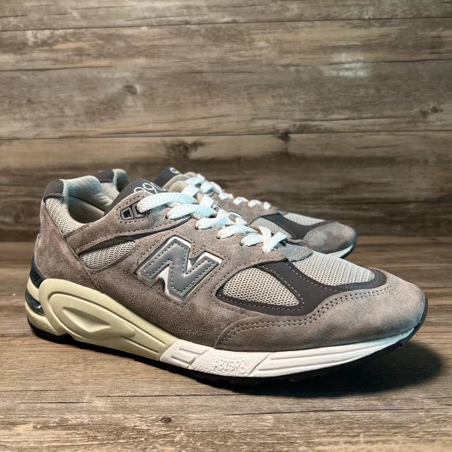New Balance New Balance 990 V2 M990GR2 Gunmetal 43 Men's Size US 9.5 / EU 42-43 - 2 Thumbnail