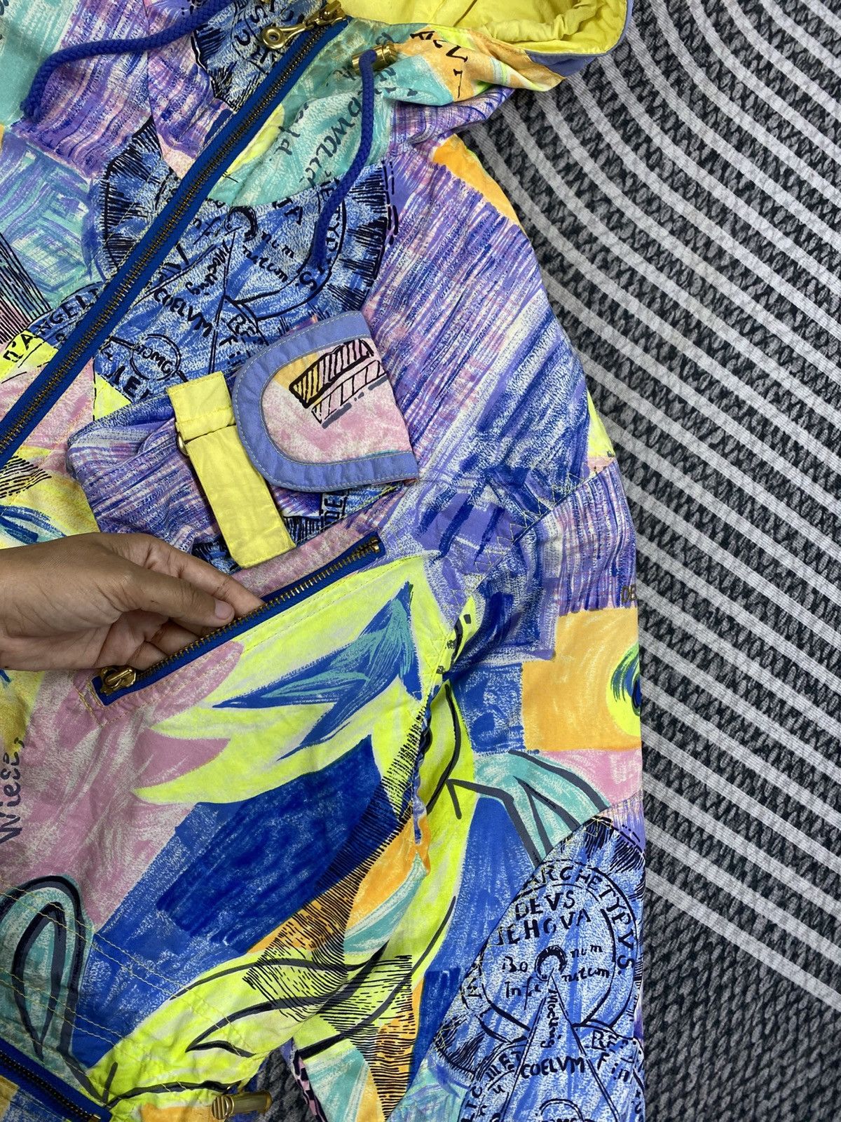 Descente Vintage Descente Multicolour Abstract Print Ski Jacket Size US XL / EU 56 / 4 - 8 Thumbnail