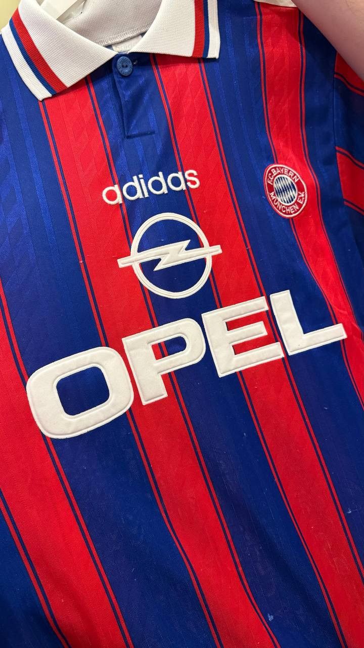 Adidas BAYERN MUNICH 1995 1997 SIGNED SHIRT FOOTBALL SOCCER JERSEY Size US M / EU 48-50 / 2 - 4 Thumbnail