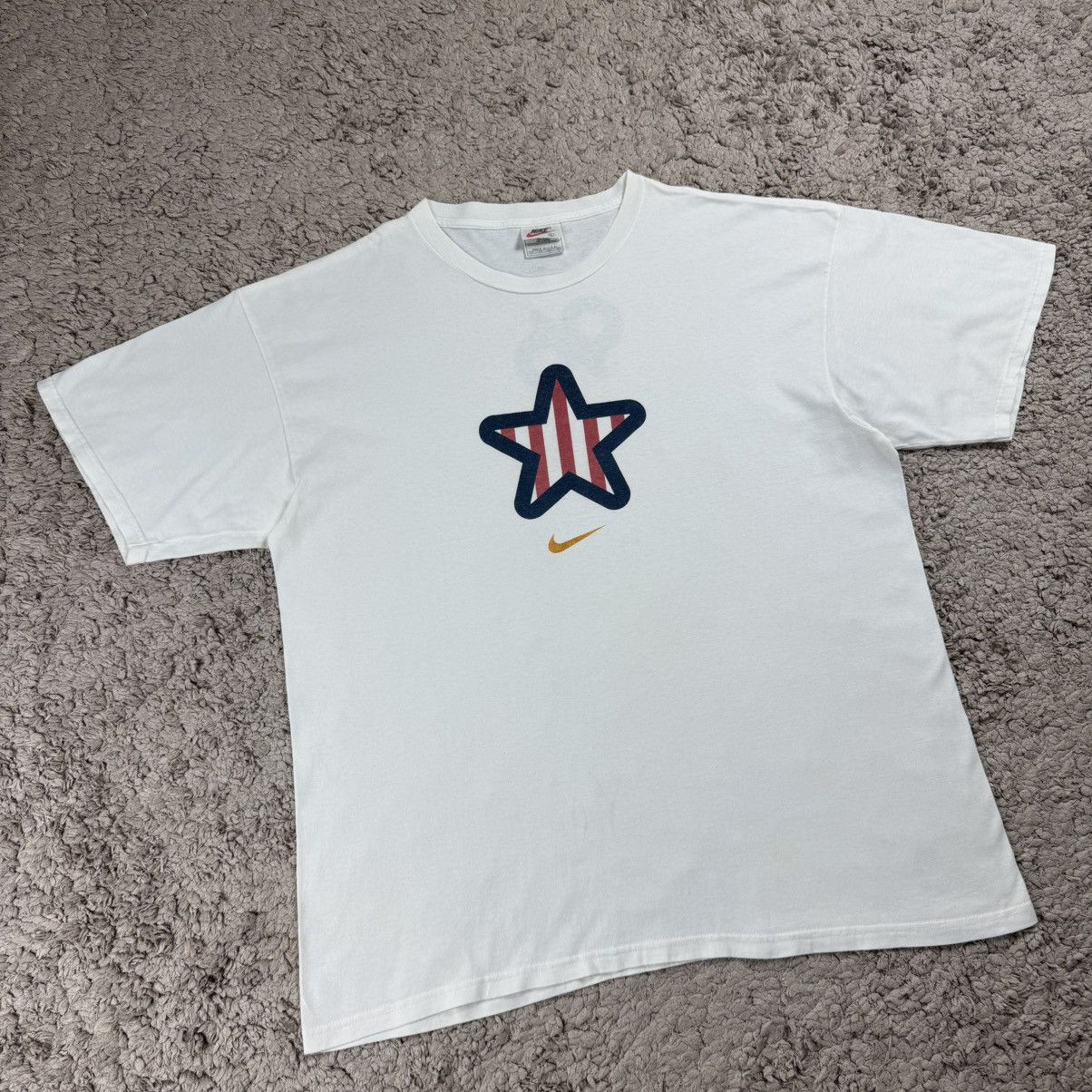 Nike Vintage Nike USA One Star 96 Centre Swoosh T-shirt Size US L / EU 52-54 / 3 - 3 Thumbnail