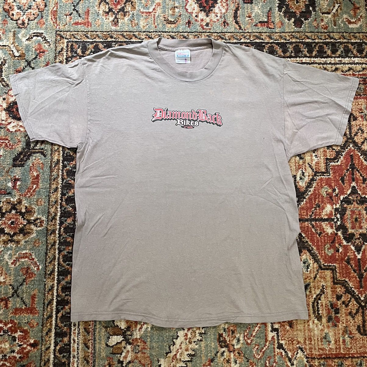Vintage Vintage Diamondback Bikes BMX Biking XL T-Shirt Size US XL / EU 56 / 4 - 1 Thumbnail