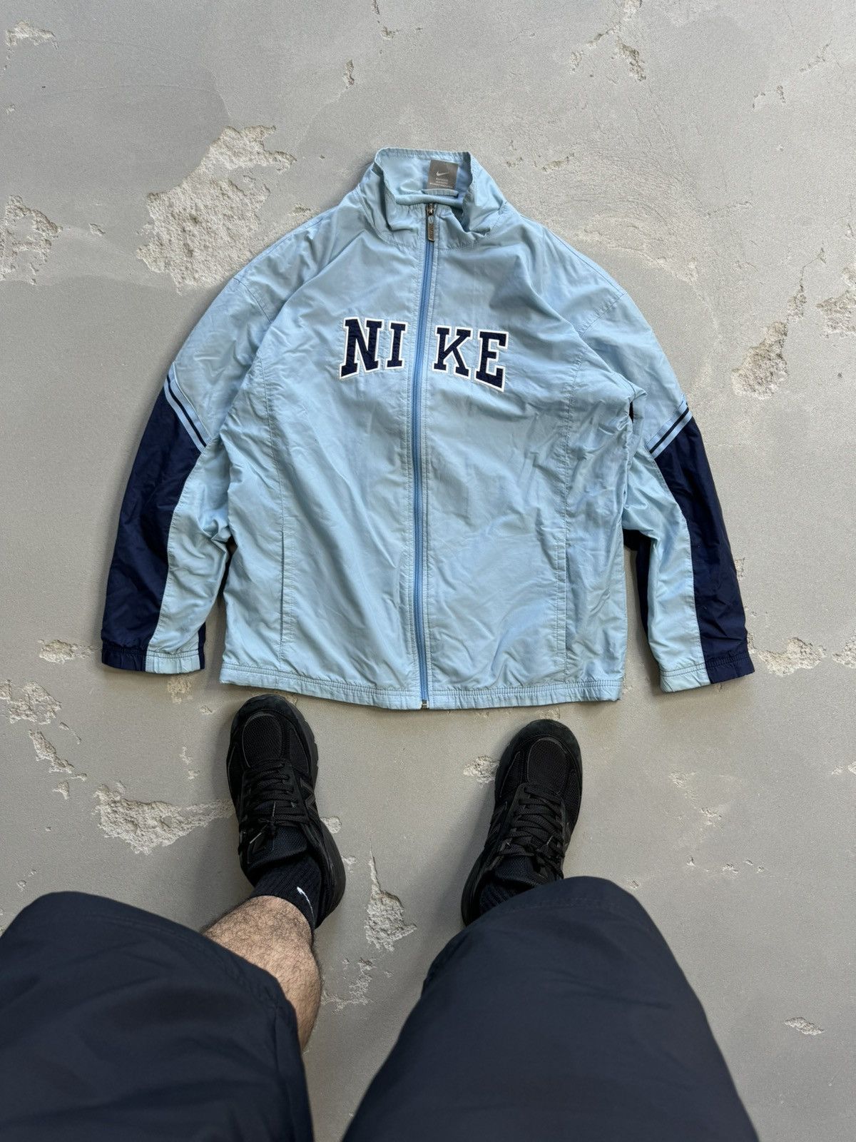 Nike × Vintage Nike Vintage Y2K Big Nike Logo Track Jacket Windbreaker Size US S / EU 44-46 / 1 - 1 Thumbnail
