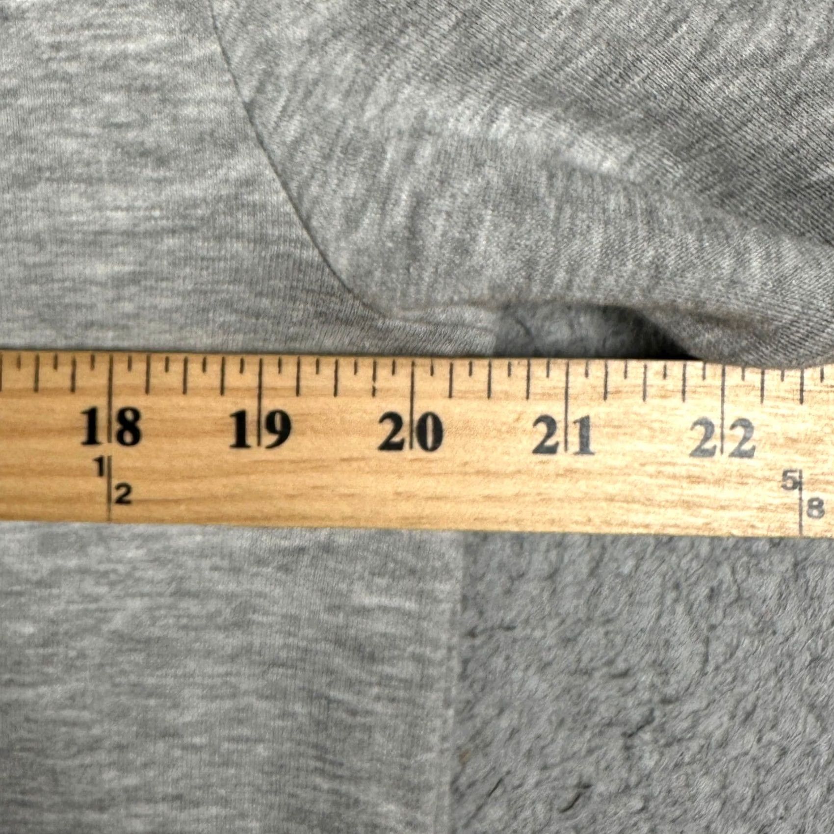 Vintage Fanatics Notre Dame Fighting Irish Hoodie Mens M Grey Sweatshirt Drawstring Pullover Hooded Pockets Knitted Cotton Polyester Size US M / EU 48-50 / 2 - 7 Thumbnail