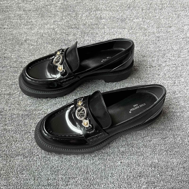 Louis Vuitton Louis Vuitton District Black Leather Loafers 0079 Size US 6 / IT 36 - 1 Thumbnail
