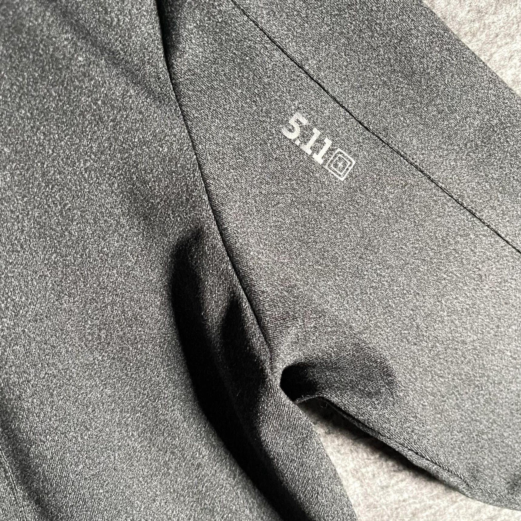 Vintage 5.11 Tactical Jacket Womens Large Gray Softshell Full Zip Track Jacket Casual Workwear Size L / US 10 / IT 46 - 4 Thumbnail
