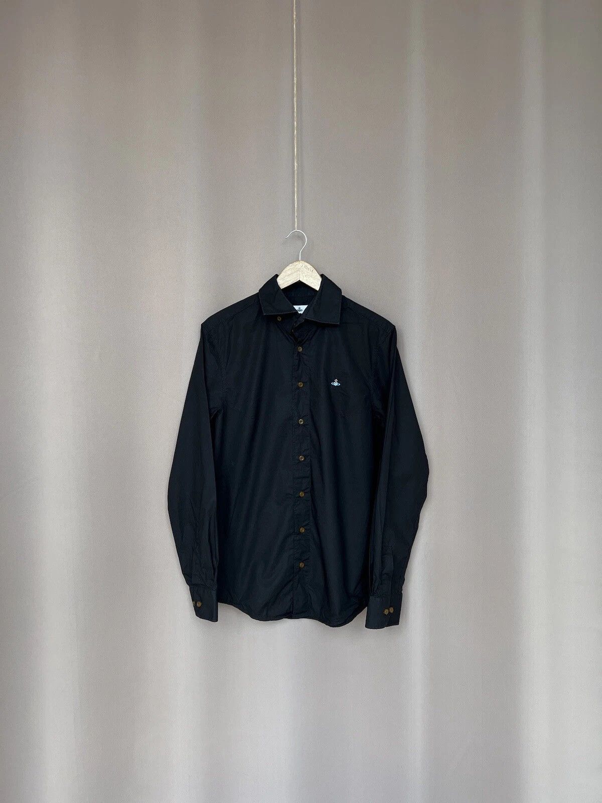Vivienne Westwood Vivienne Westwood Black Button Down Shirt Mens Size 52 or L Size US L / EU 52-54 / 3 - 1 Thumbnail