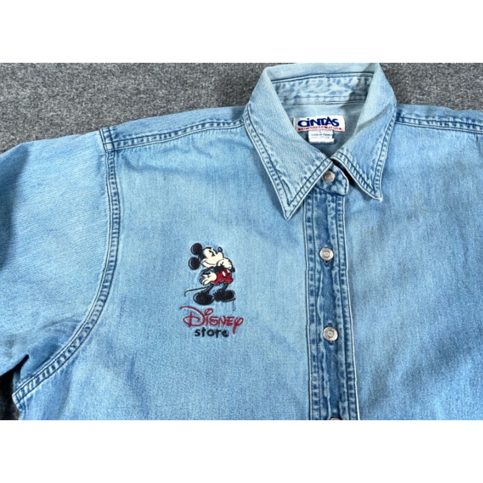 Disney VINTAGE Disney Store Minnie Mouse Denim Shirt Women's Large Blue Embroidered Employee Size L / US 10 / IT 46 - 7 Thumbnail
