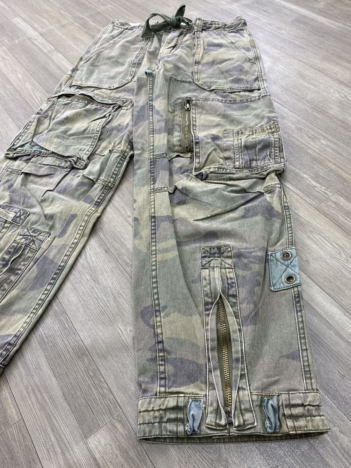 If Six Was Nine Vintage Abercrombie and Fitch 3D Bondage Military Camo Cargo Size US 34 / EU 50 - 4 Thumbnail