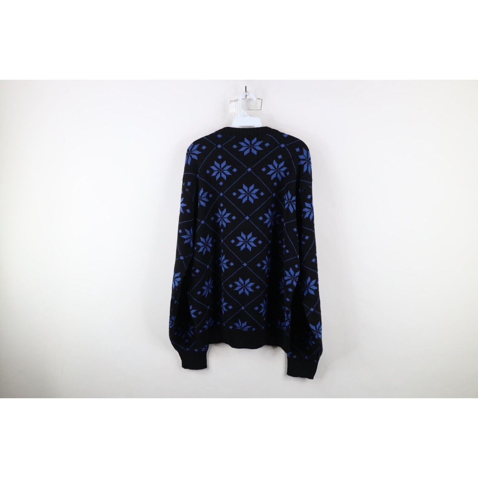 Vintage Vintage 90s Streetwear Christmas Snowflake Knit Sweater Size US XL / EU 56 / 4 - 7 Thumbnail