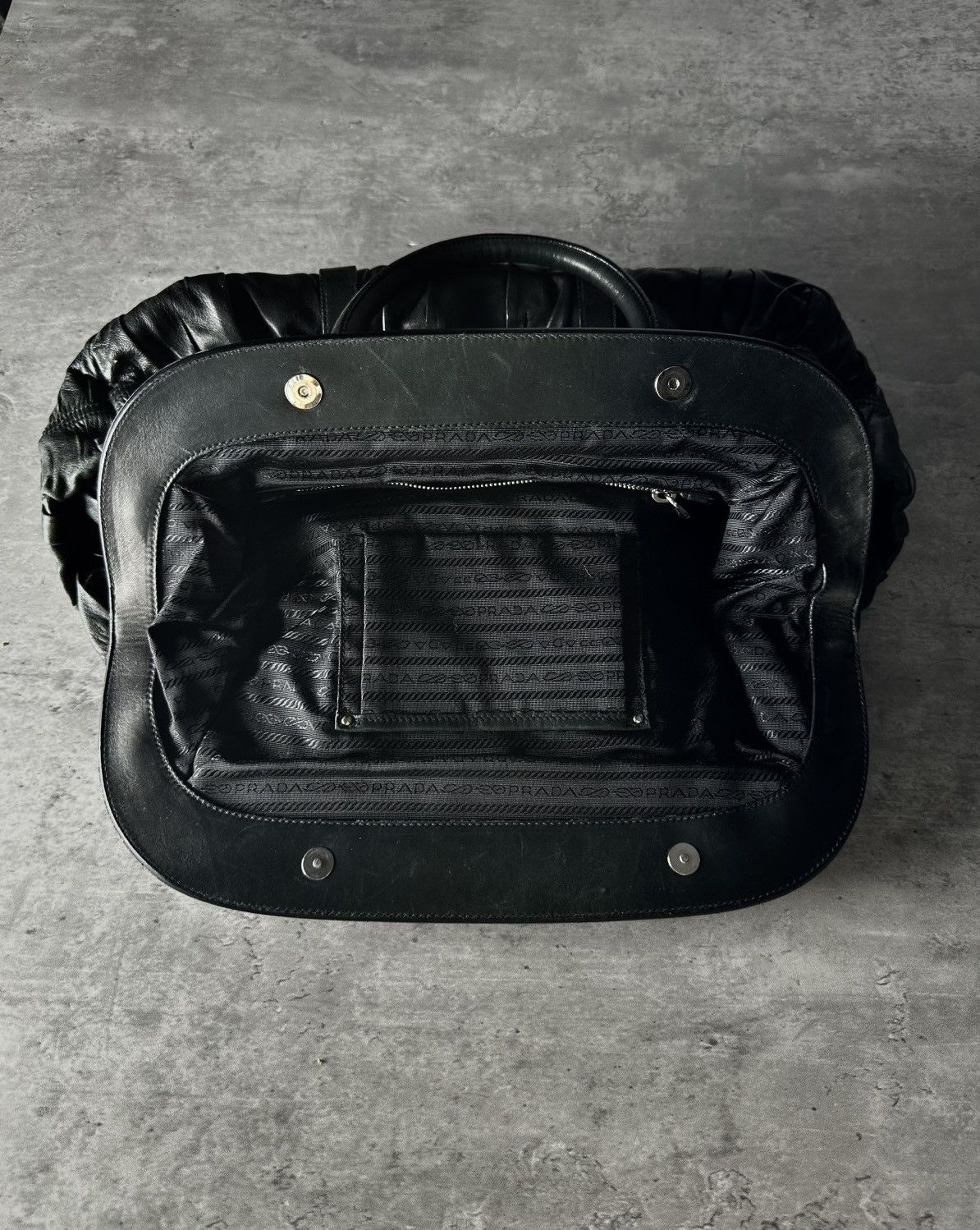 Prada PRADA GATHERED LEATHER HANDLE BAG Size ONE SIZE - 6 Thumbnail