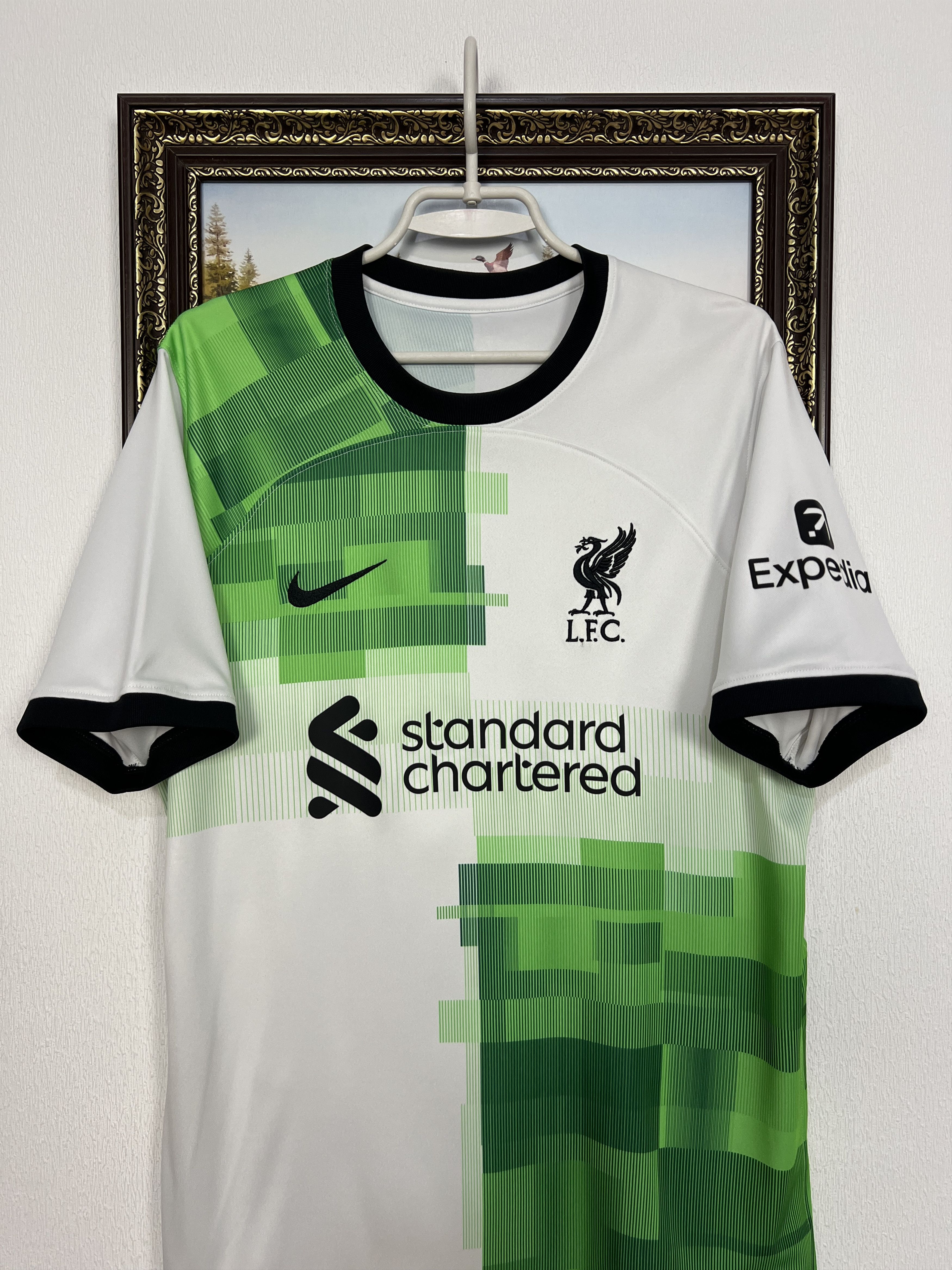 Nike Liverpool Away football shirt 2023 Soccer Nike Jersey Trikot Size US L / EU 52-54 / 3 - 2 Thumbnail