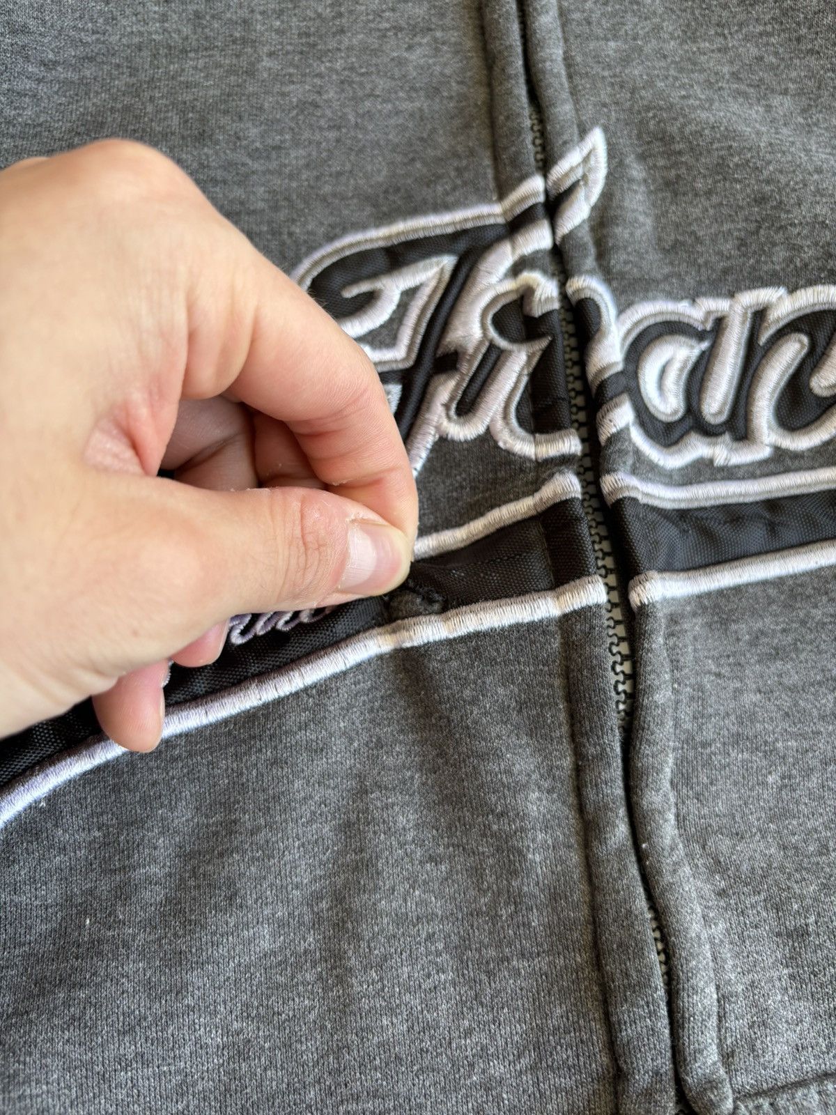 Vacation × Vintage Crazy 90s San Francisco Spellout Heather Grey Faded Hoodie Size US XL / EU 56 / 4 - 4 Thumbnail