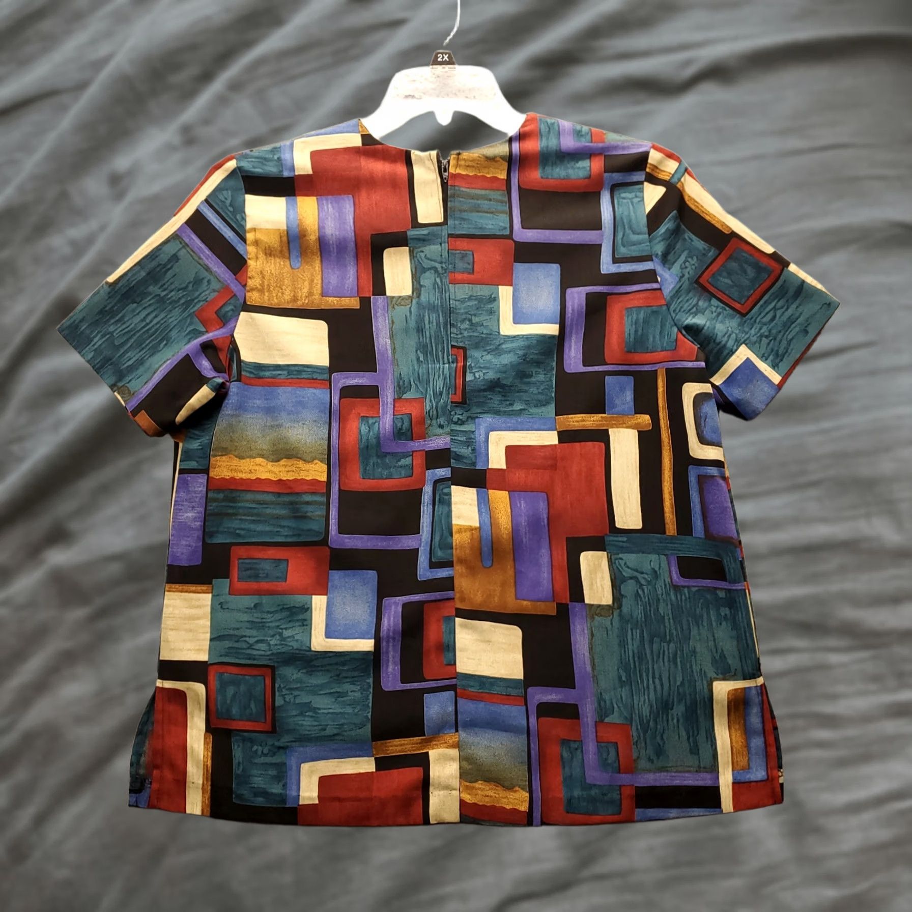 Asics Nancy II Shirt Women Size 12 Multicolor Geometric Crew Neck Slit Back Zip - Basic Casual Blouse Size XL / US 12-14 / IT 48-50 - 1 Thumbnail