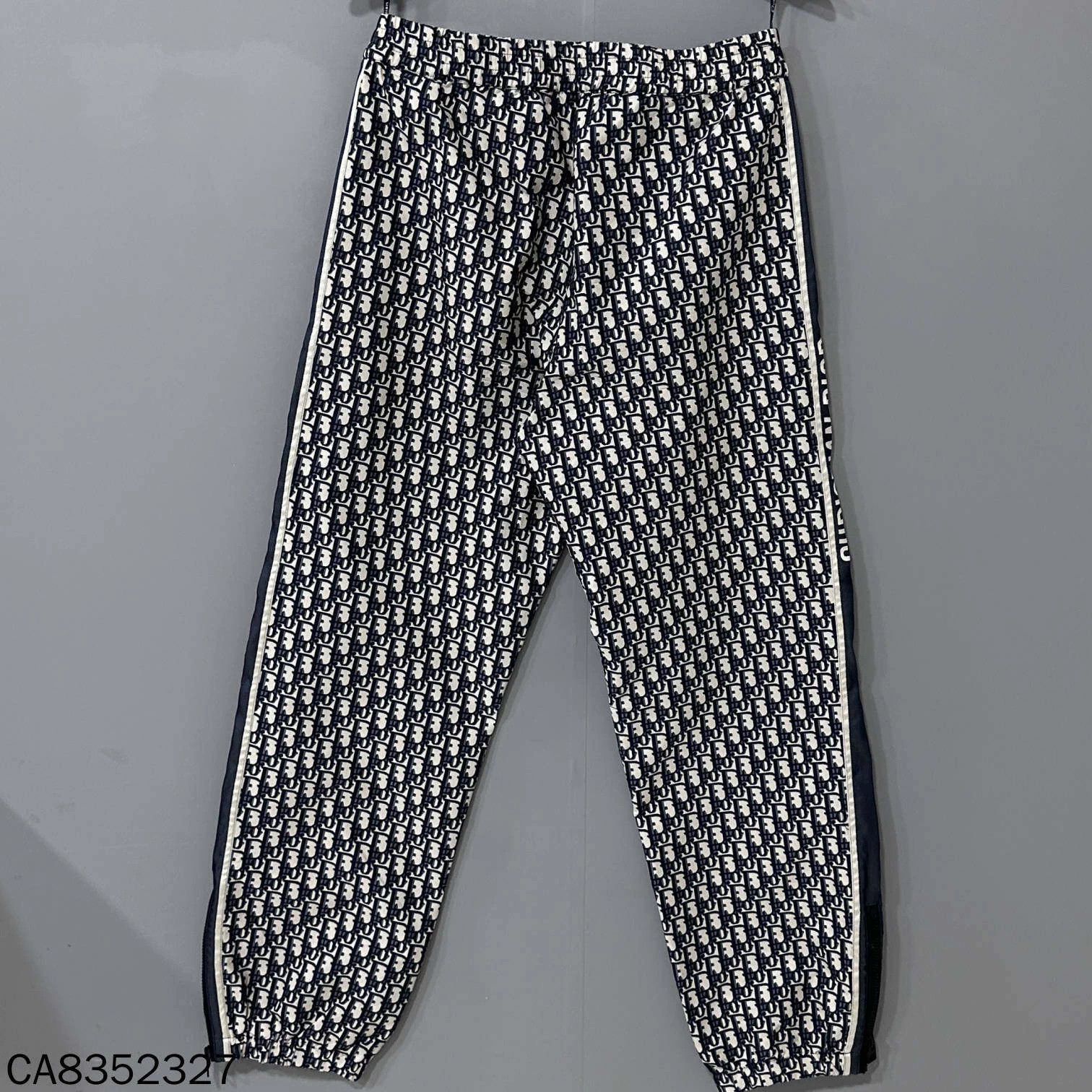 Dior Dior Oblique full logo black and white pants Size 27" / US 4 / IT 40 - 1 Thumbnail