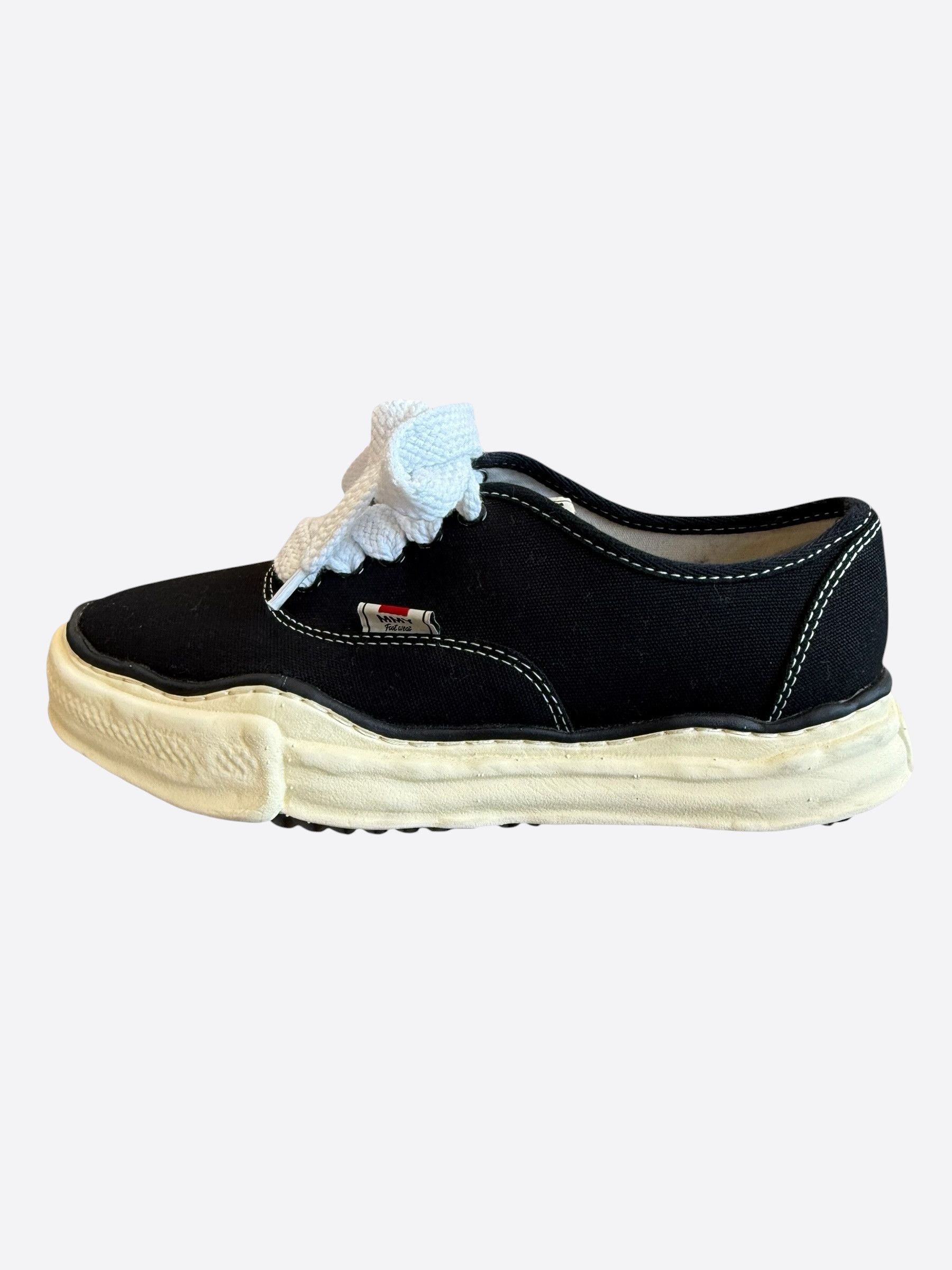 Maison MIHARA YASUHIRO Maison Mihara Black & White Yasuhiro Baker Vintage Sneakers Size US 8 / EU 41 - 3 Thumbnail