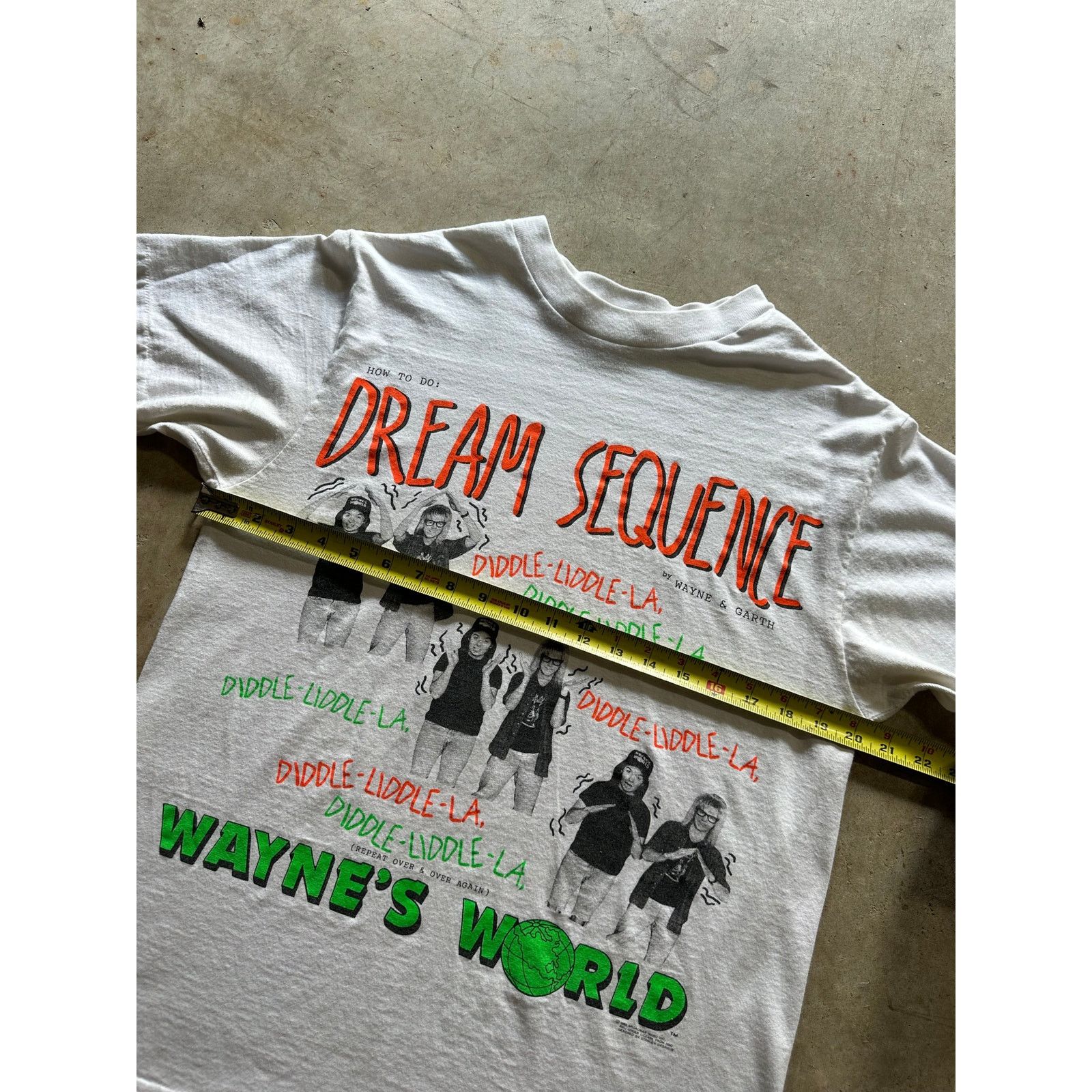 Mtv × Vintage Vintage Waynes World Dream Sequence 1992 Graphic Tee M/L Size US M / EU 48-50 / 2 - 8 Thumbnail