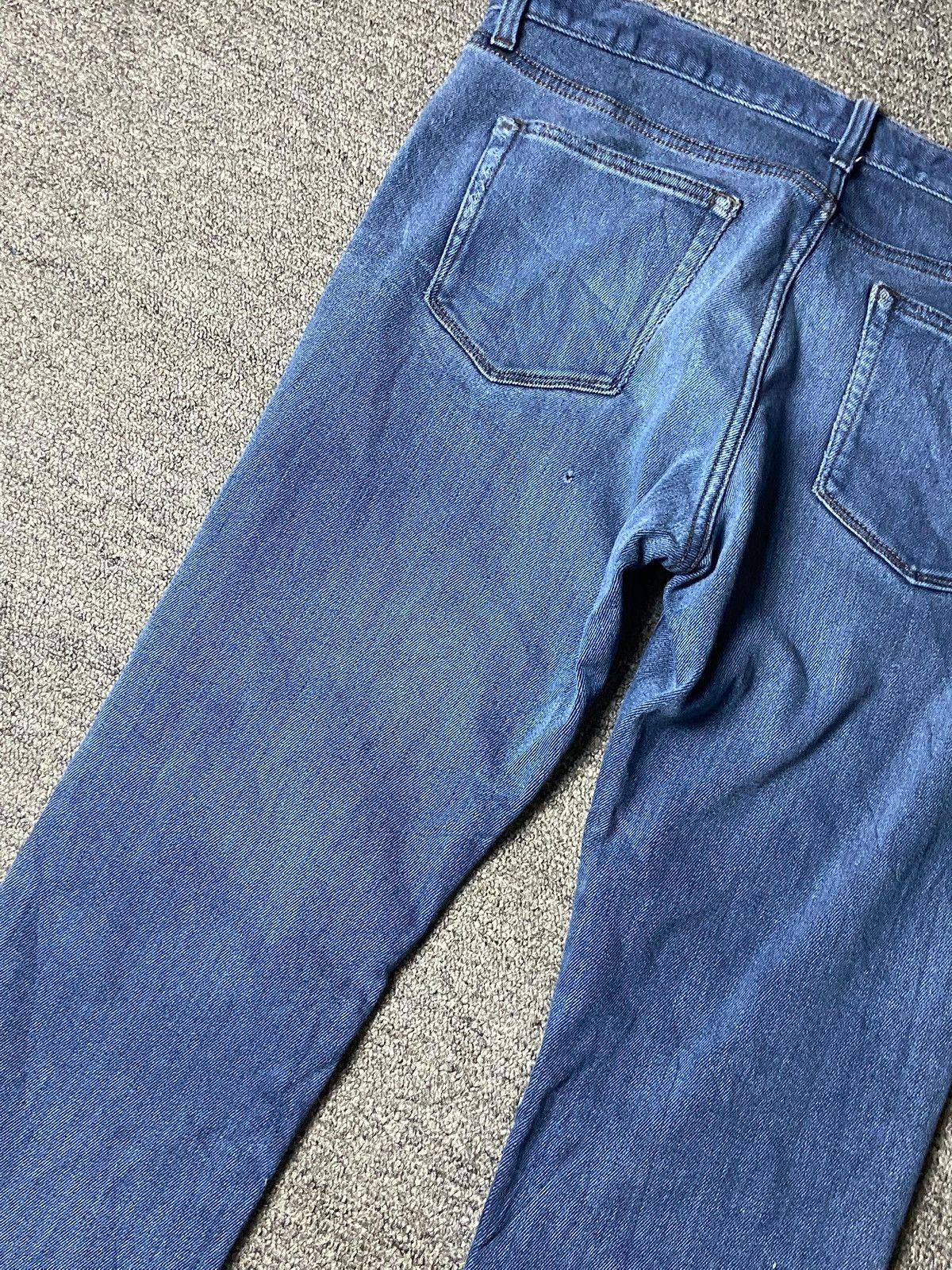 Uniqlo UNIQLO Slim Fit Cut Denim Jeans (139) Size US 36 / EU 52 - 4 Thumbnail