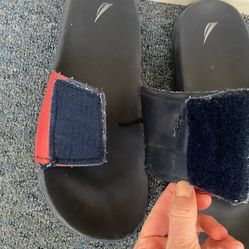 Nautica Nautica men 10 slip on slides w/adjustable top strap navy bl Size US 10 / EU 43 - 7 Thumbnail