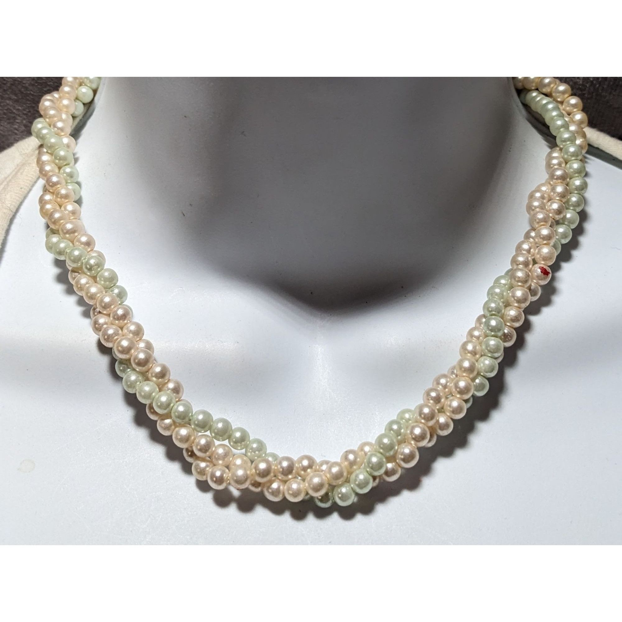 Other Twisted Pastel Pearl Necklace Size ONE SIZE - 5 Thumbnail