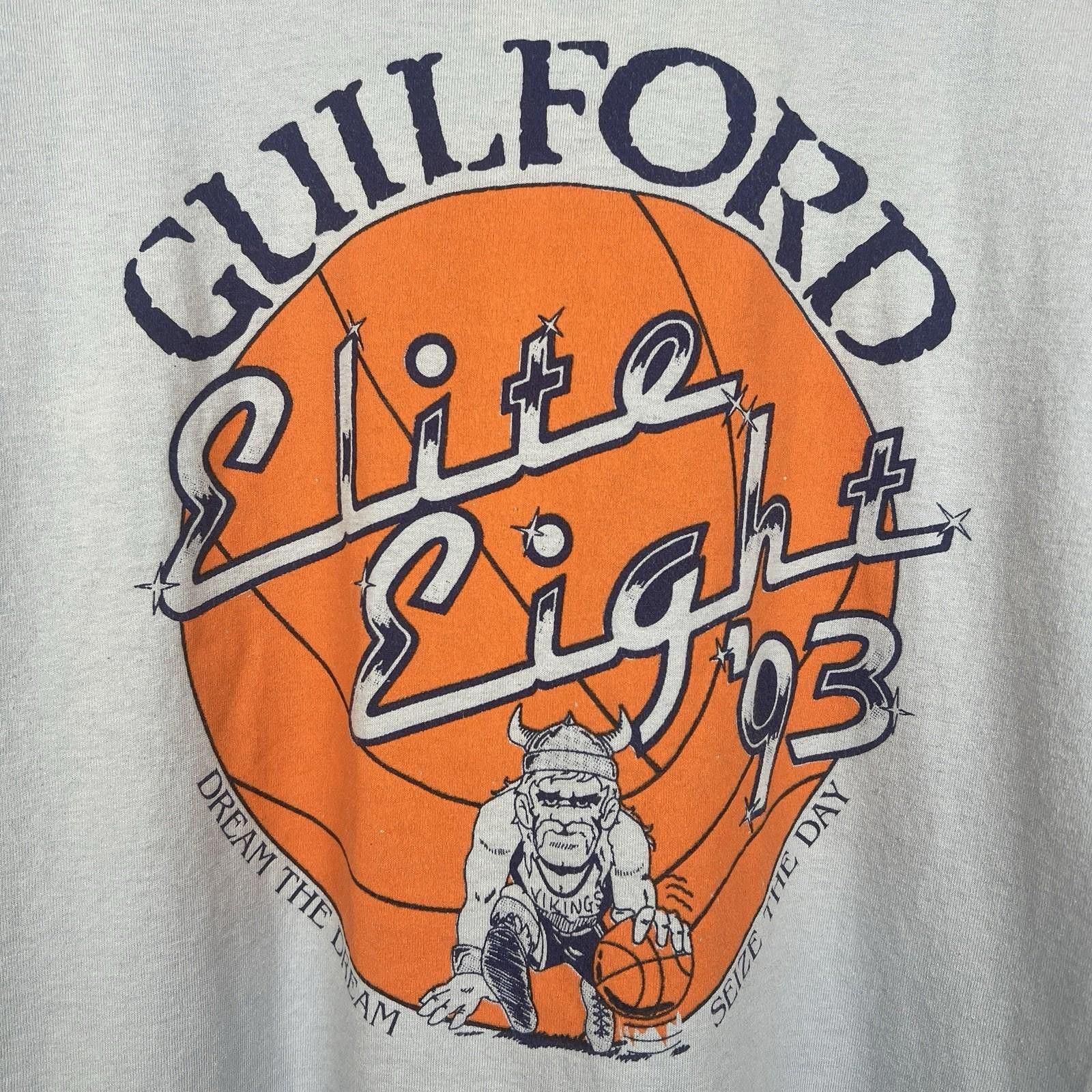 Other Vintage 90s Guilford Basketball Elite Eight T Shirt Large Size US L / EU 52-54 / 3 - 2 Thumbnail