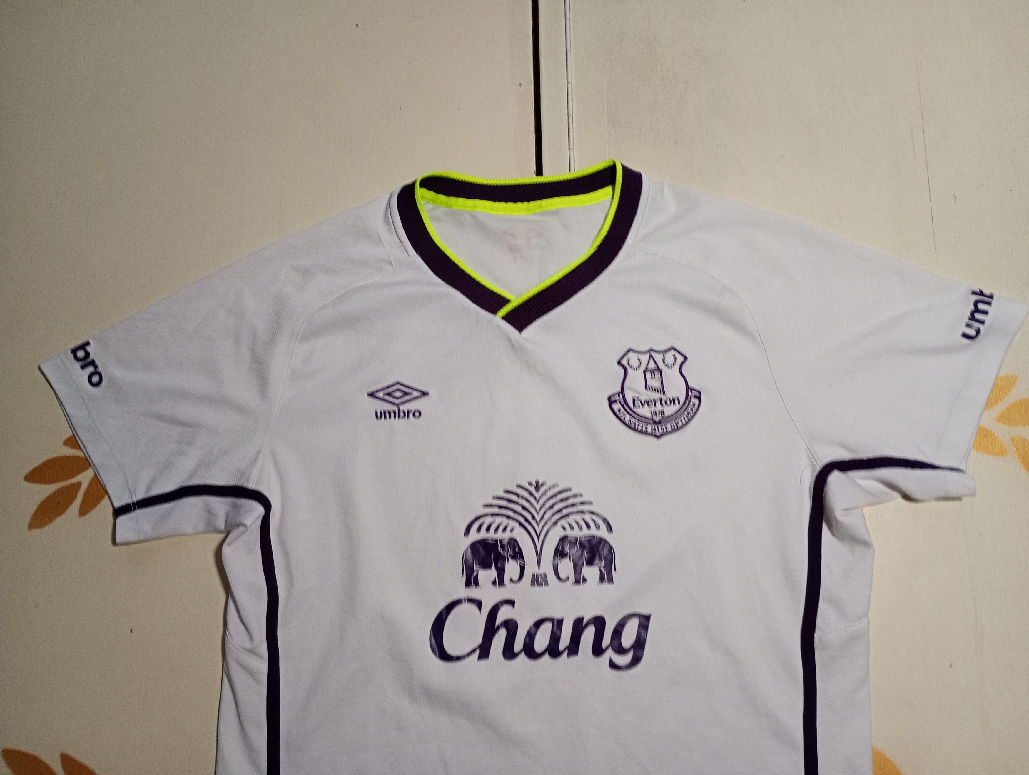 Umbro Umbro Everton Third Jersey 2016-2017 Size US L / EU 52-54 / 3 - 4 Thumbnail