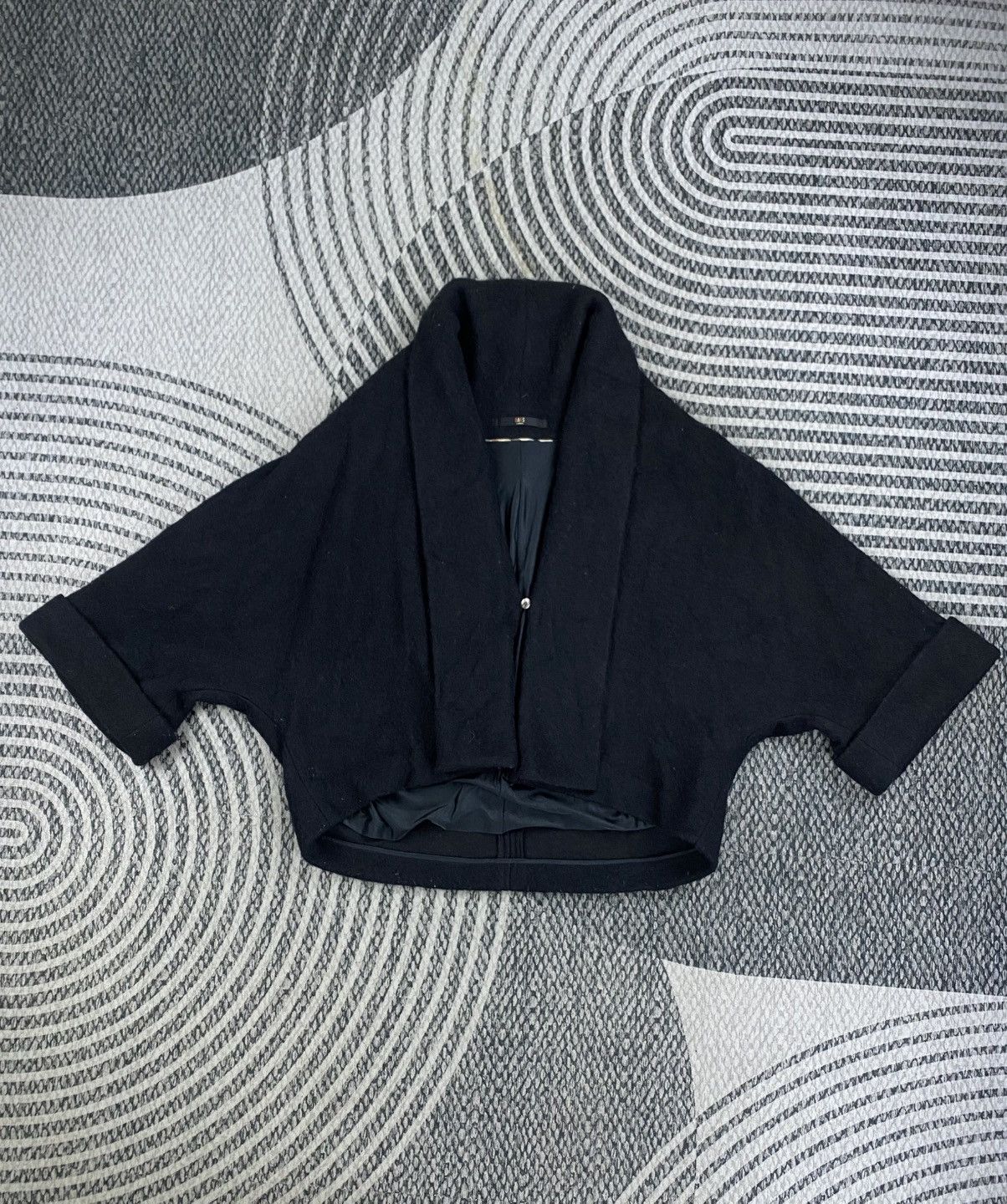 DAKS DAKS London Wool Blend Dolman Sleeve Cropped Jacket Size L / US 10 / IT 46 - 1 Thumbnail