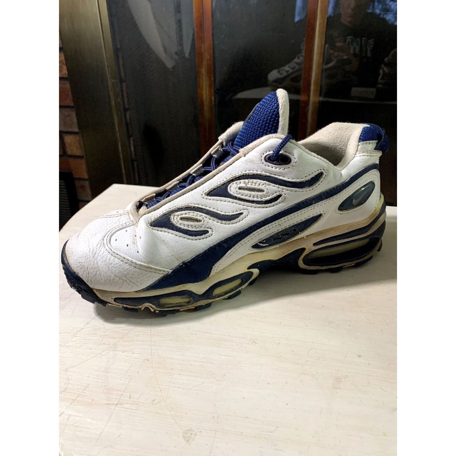 Nike VINTAGE Nike Air Butane Max Sneakers Leather 1999 Mens Size 9 White Blue 90s Nike Shoes Mens Size US 9 / EU 42 - 7 Thumbnail