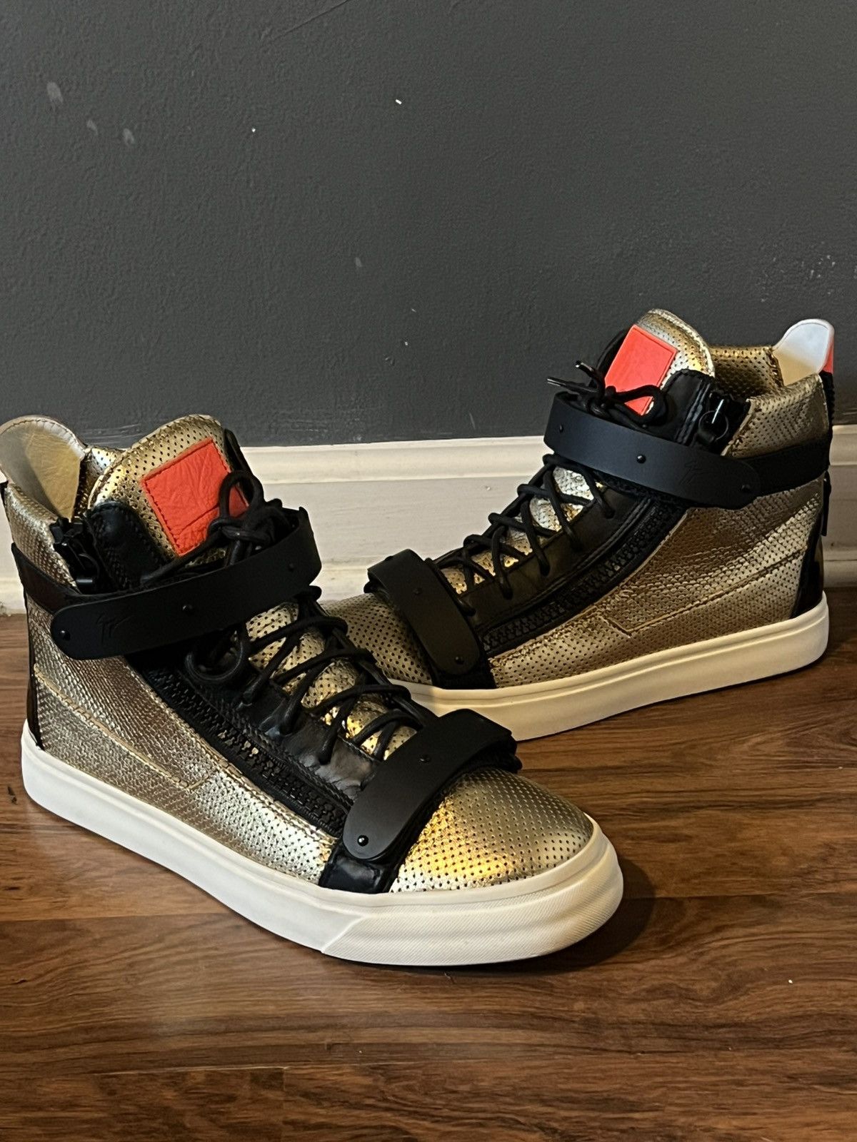 Giuseppe Zanotti Giuseppe Zanotti High-Top Sneakers (EU 42) Size US 9 / EU 42 - 10 Thumbnail