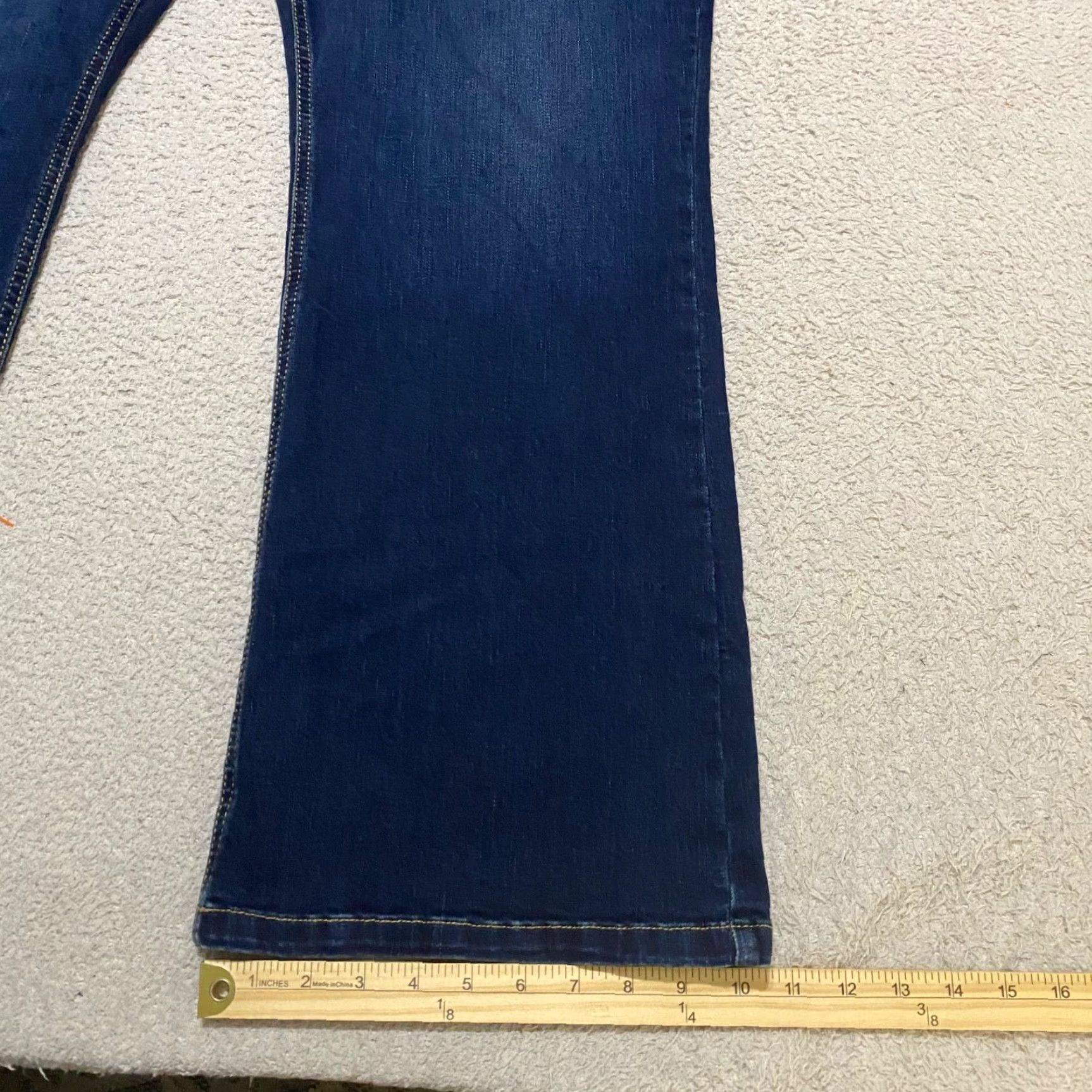Torrid NWT Torrid Jeans 24 Plus Blue Denim Dark Wash High Rise Flared 5-Pocket Stretch Cotton Blend Spandex 29 in Inseam Womens Boys? Size 42" / US 20 - 5 Thumbnail