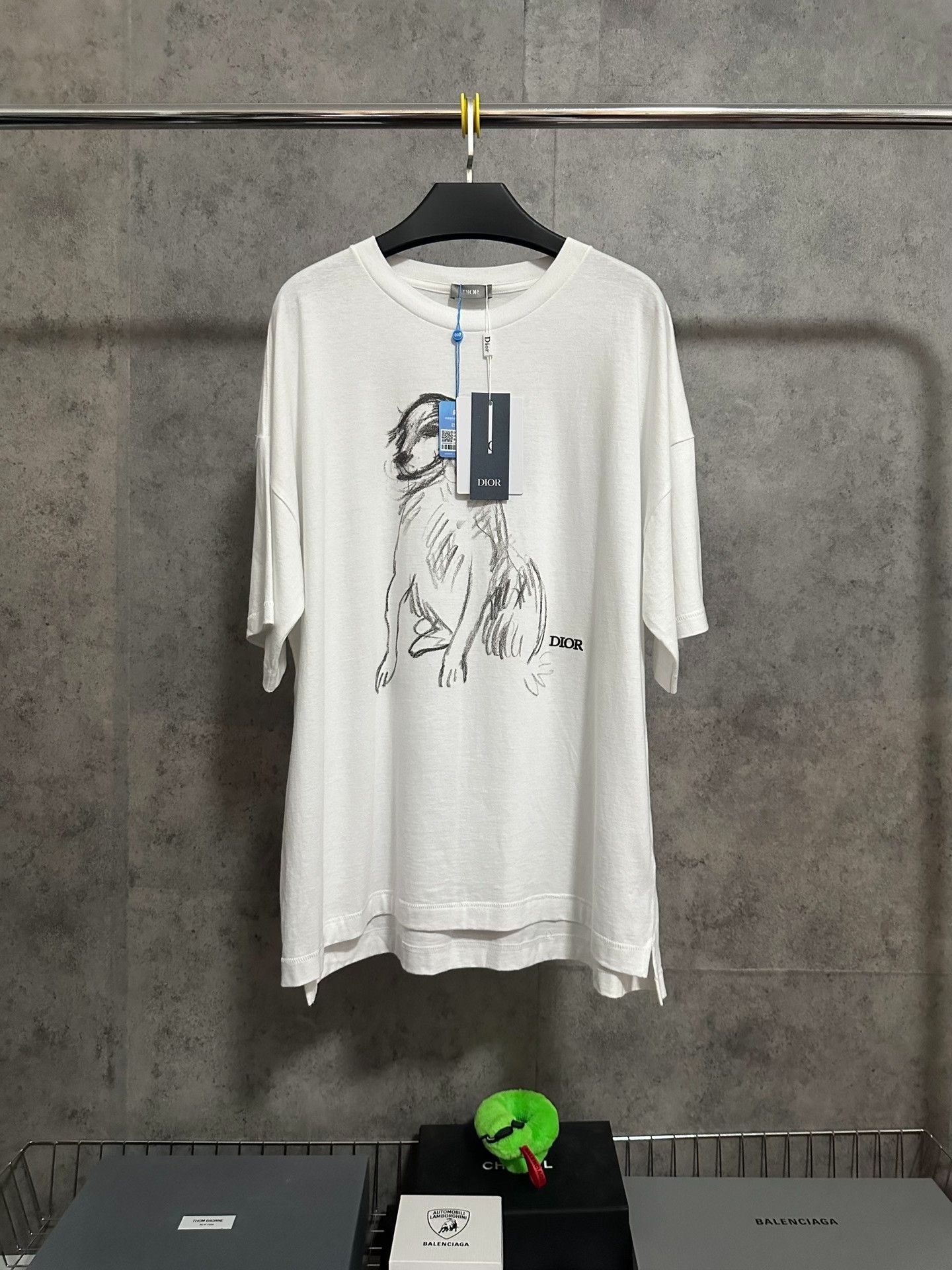 Dior Dior Sketch Dog Graphic T-Shirt XL Size US XL / EU 56 / 4 - 1 Thumbnail