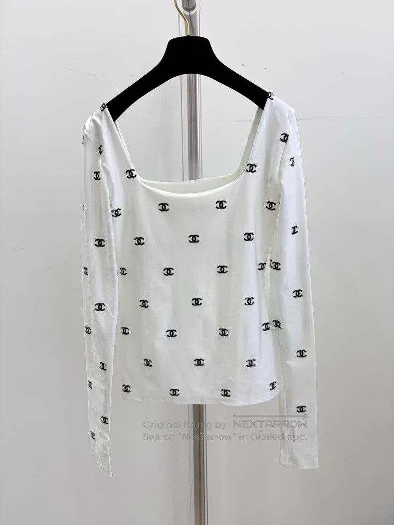 Chanel Chanel Black and white cc square neckline long sleeves Size XS / US 0-2 / IT 36-38 - 2 Thumbnail