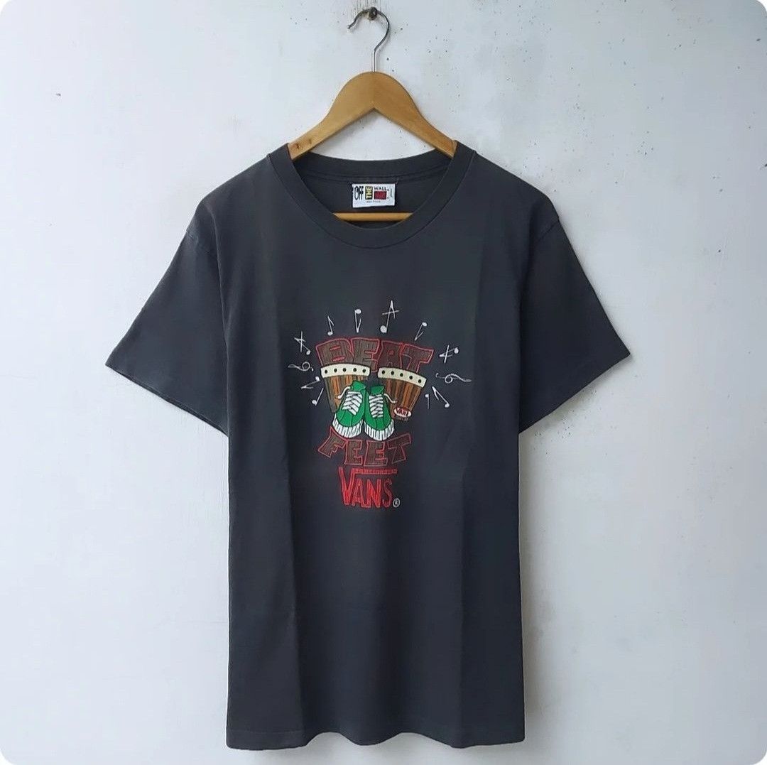 Vans Vtg 90s VANS Off The Wall Tshirt Size US L / EU 52-54 / 3 - 1 Thumbnail