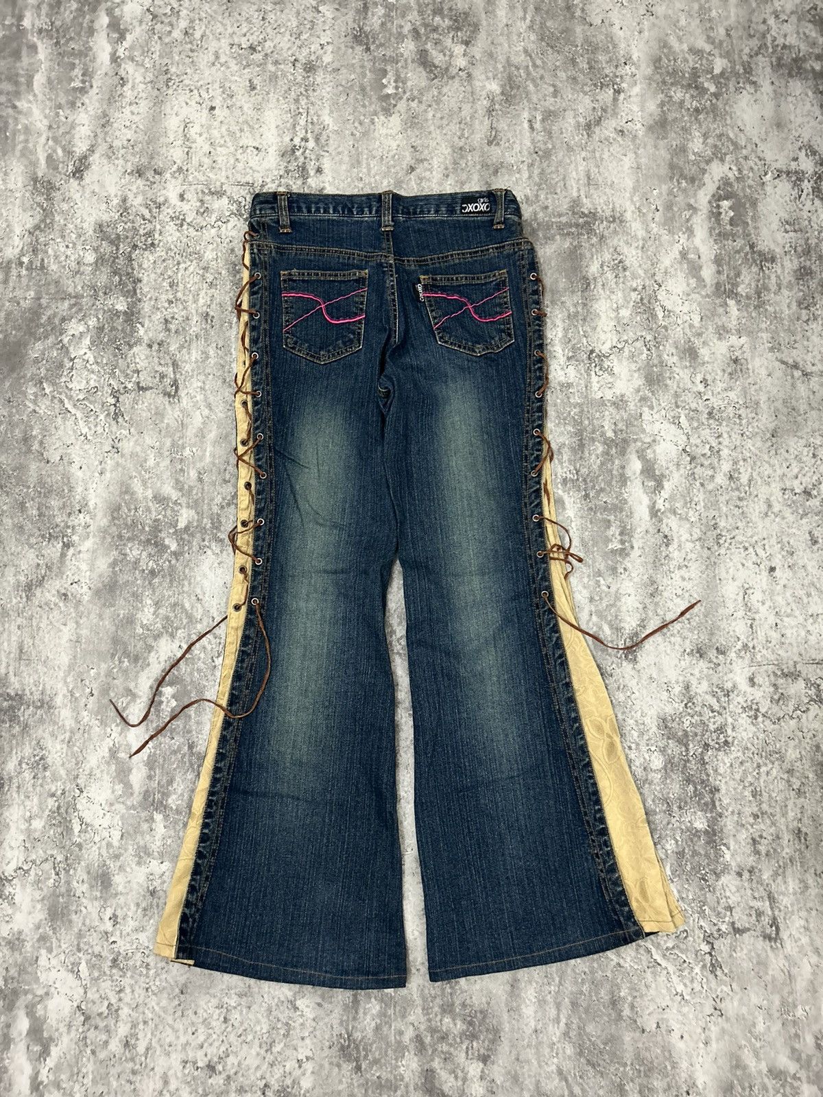 If Six Was Nine × Le Grande Bleu (L.G.B.) × Tornado Mart Xoxo Love Girls Side Straps Flare Cropped Jeans Size 27" / US 4 / IT 40 - 2 Thumbnail