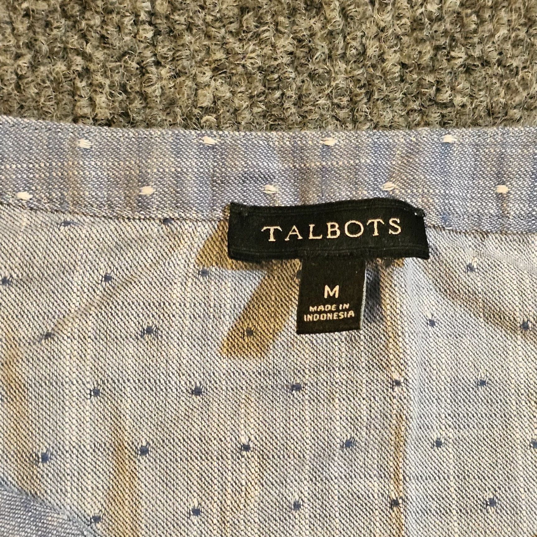 Talbots Talbots Top Womens M Blue Chambray Polka Dot Long Sleeve Casual Shirt Women Size M / US 6-8 / IT 42-44 - 3 Thumbnail